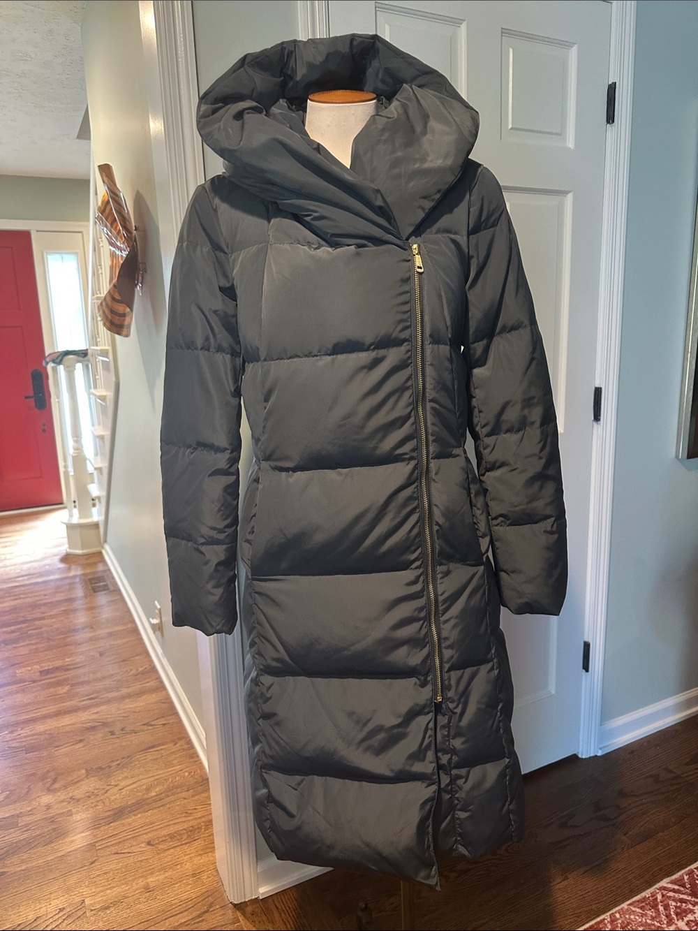 Like New! Cole Haan Signature Long Puffer Coat Hood - Gray-Green Sz Medium